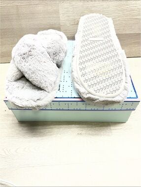 Ted Baker Light Gray Fuzzy Cross-Band Slippers#242